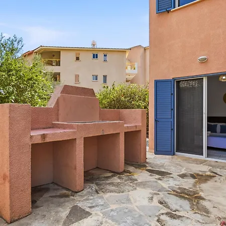 Venus With Pool Access At Regina Gardens, 700 M Venus * Paphos